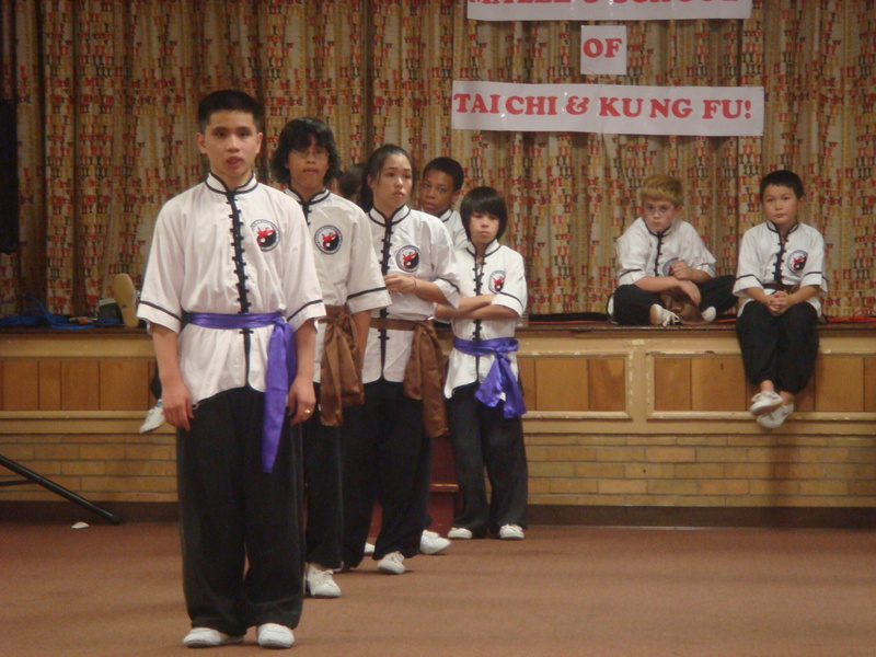 Image: /media/?path=/sports/Kung Fu/2007-10-06 Malee's School's 13 Anniversary/20071006-140704-0.jpg